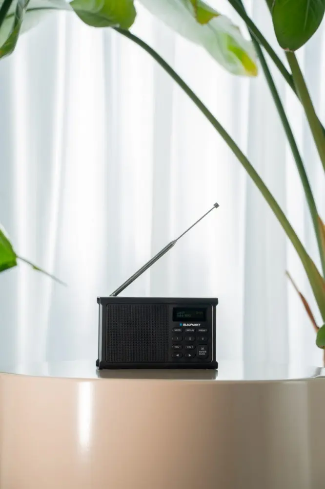 BLAUPUNKT DR3BK tabletop radio — DAB+/AM/FM Photo 5