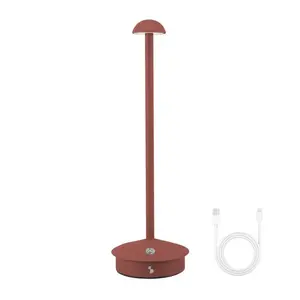 Table lamp Beper P207ILI151 — compact bedside/desk lamp, LED-compatible, adjustable head