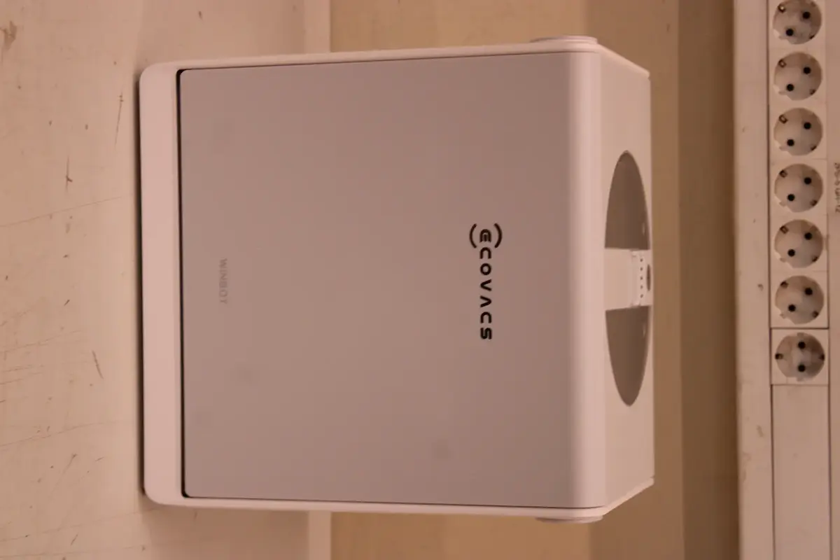 Робот для окон Ecovacs WINBOT W2S OMNI Photo 3