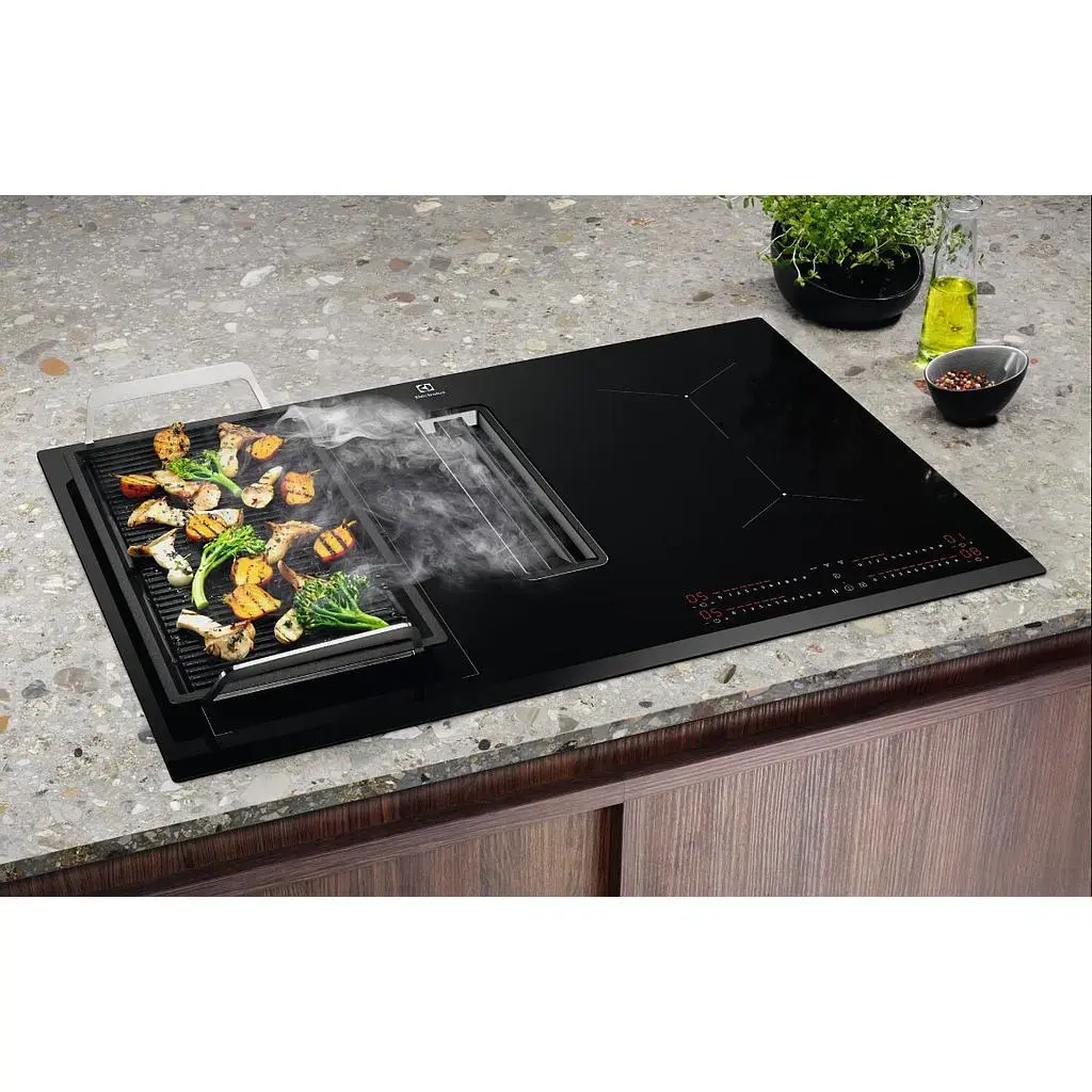 Electrolux ECC8344 cooktop with integrated hood Photo 2
