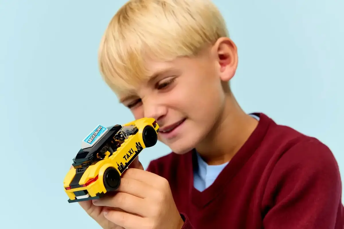 LEGO City Great Vehicles Yellow Taxi 60487 set Photo 11