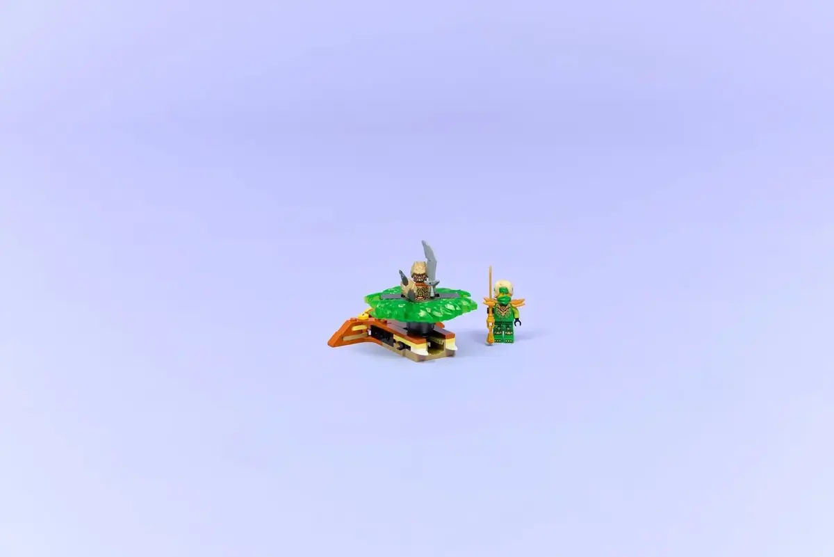 LEGO NINJAGO 71850 Lloyd vs Element Monster Spinner Photo 7
