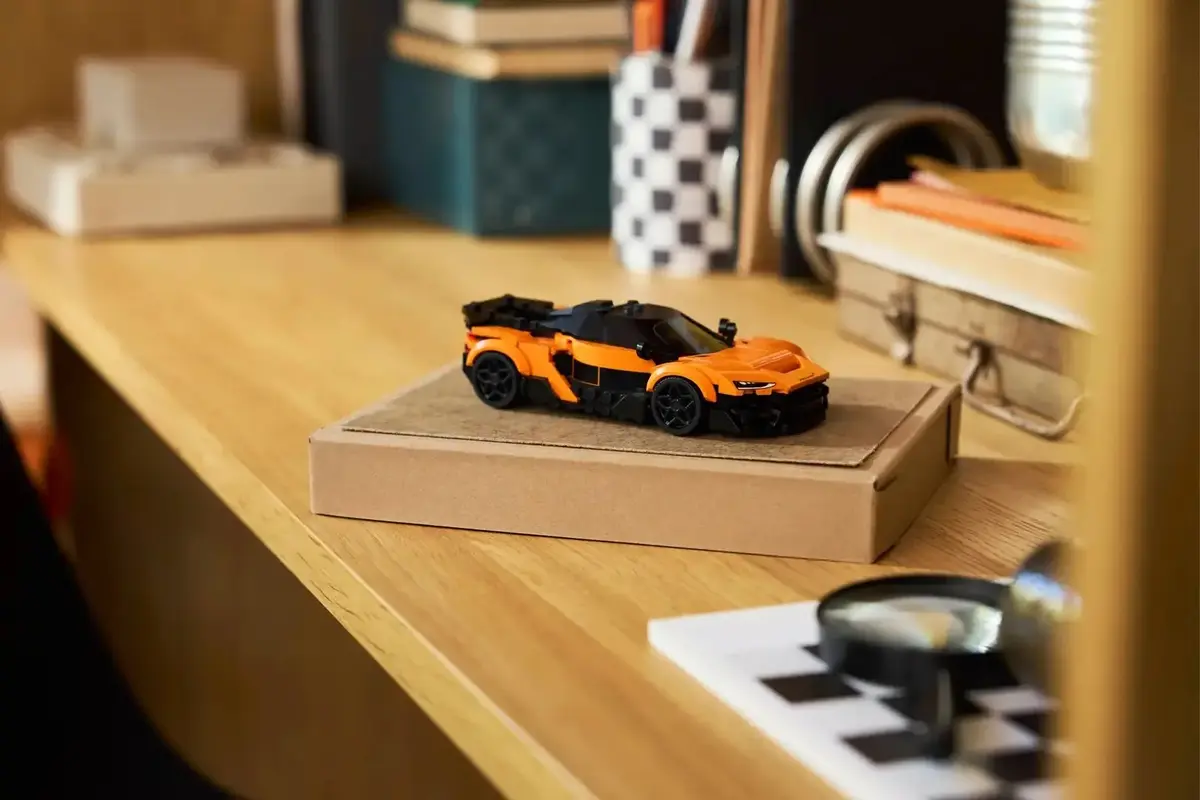 LEGO Speed Champions McLaren W1 set 77257 Photo 9