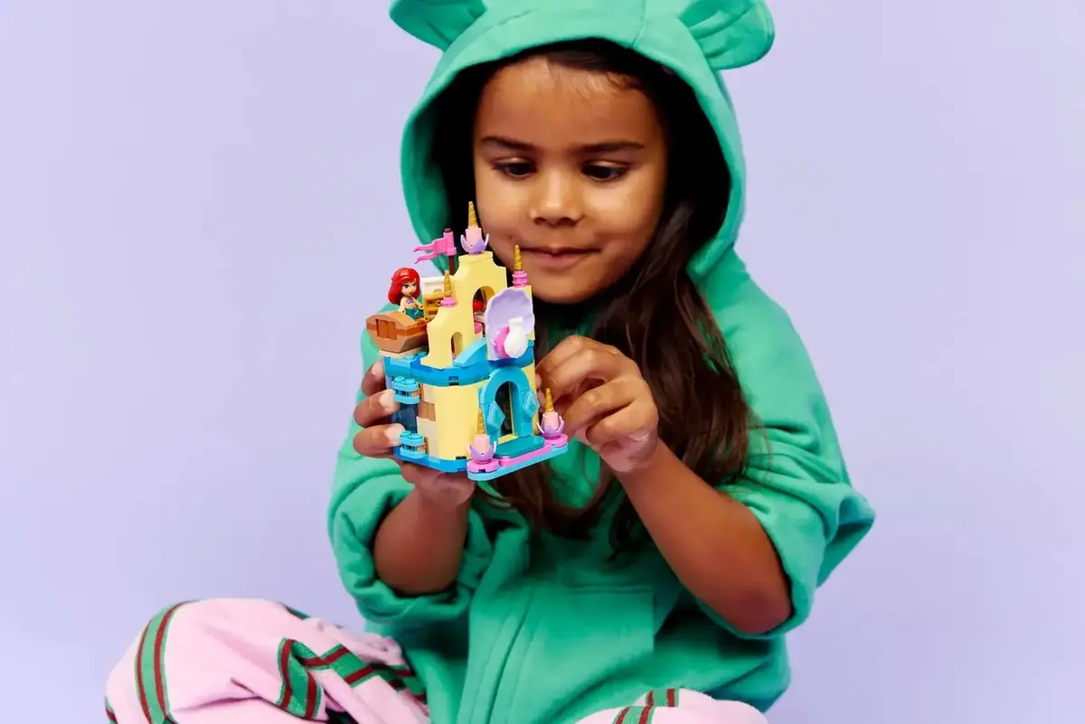 LEGO Disney Princess 43285 Ariel's Magical Palace Photo 9