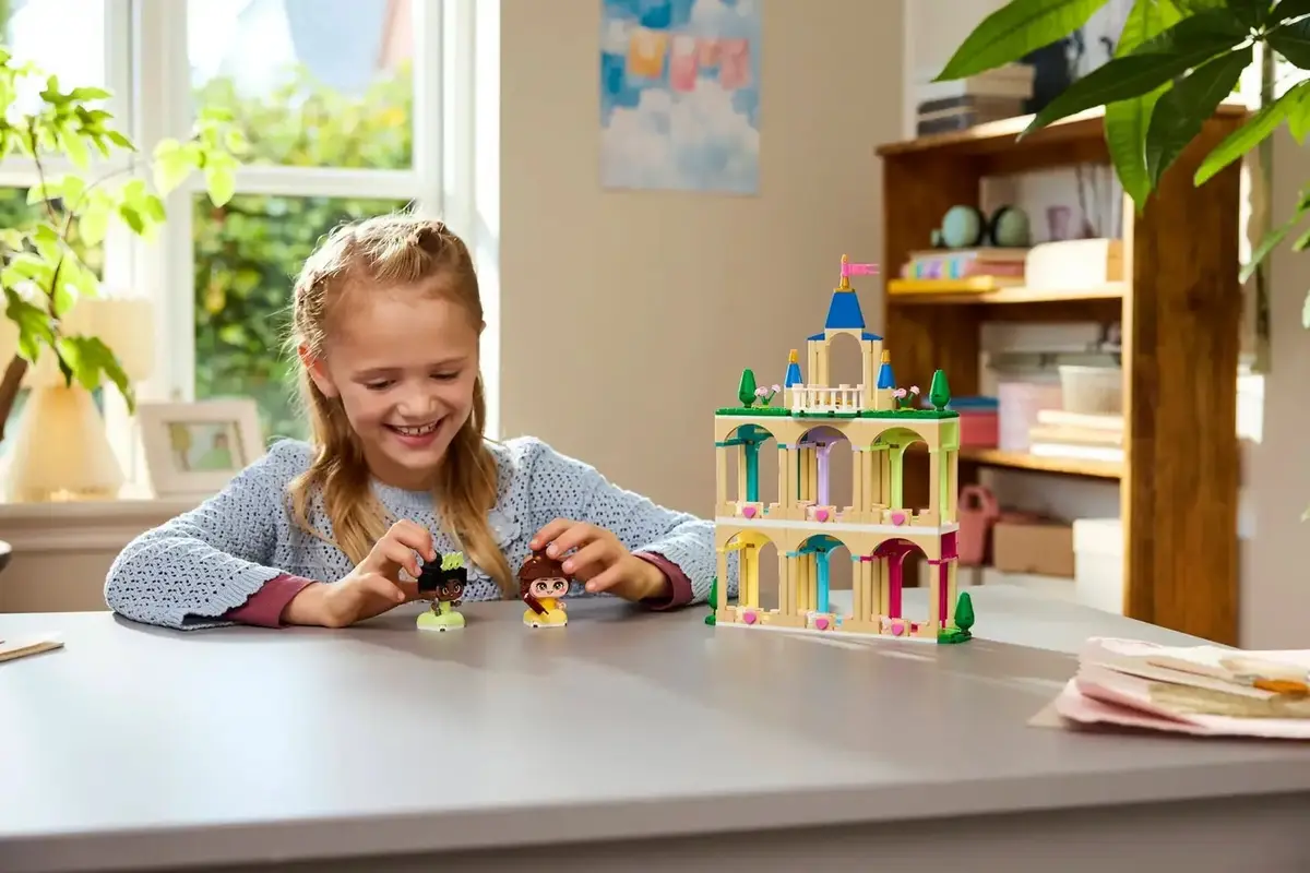 LEGO Disney Princess 43291 Belle & Tiana’s Castle Mini Model Photo 8