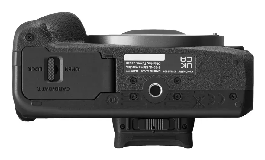 Canon EOS R100 mirrorless camera body Photo 6