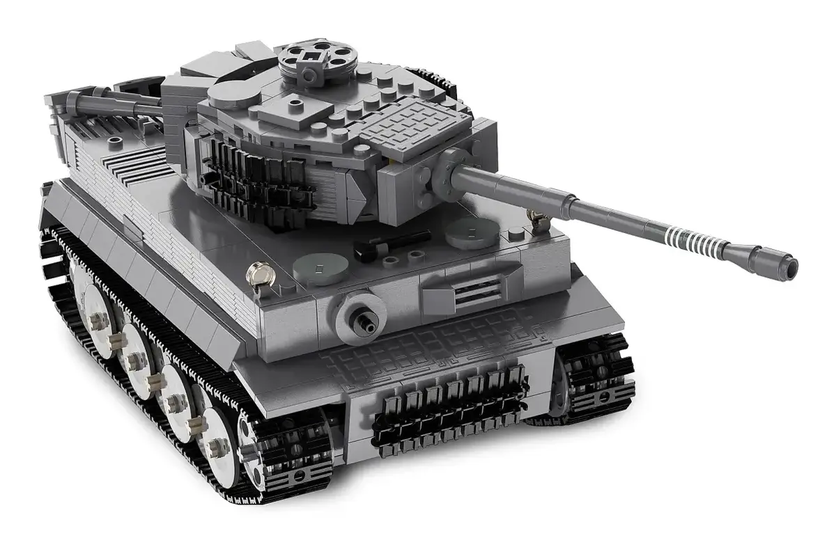 Jamara CaDA Tiger модель танка 1:35 Photo 6