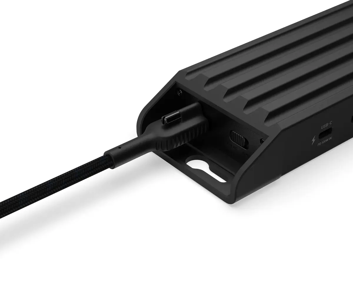 Unisynk USB-C Cable for Pro AV 240W Photo 3