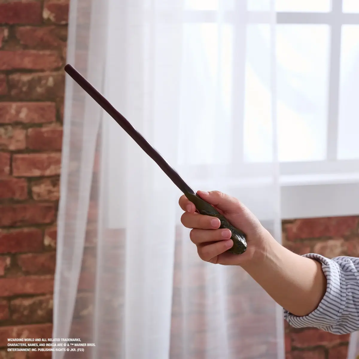 Spinmaster Ron Weasley 12-inch Collector Wand Photo 4