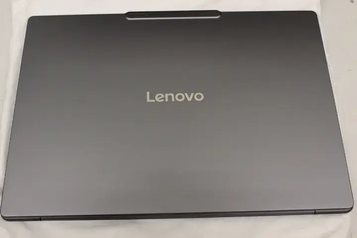 Lenovo Yoga Slim 7 14ILL10 — 14" OLED, Intel Core Ultra 7 Photo 3