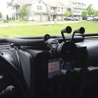 RAM Mounts X-Grip phone mount with handlebar U-bolt Photo 7
