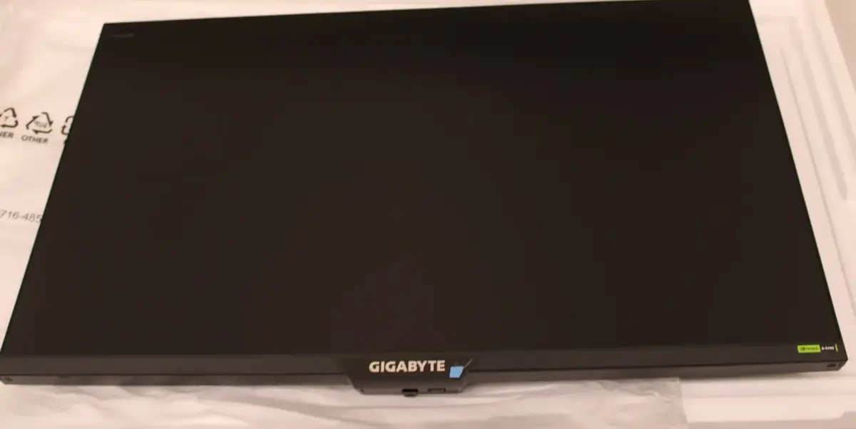 GIGABYTE G27Q2 EK 27" QHD 200Hz monitor Photo 3