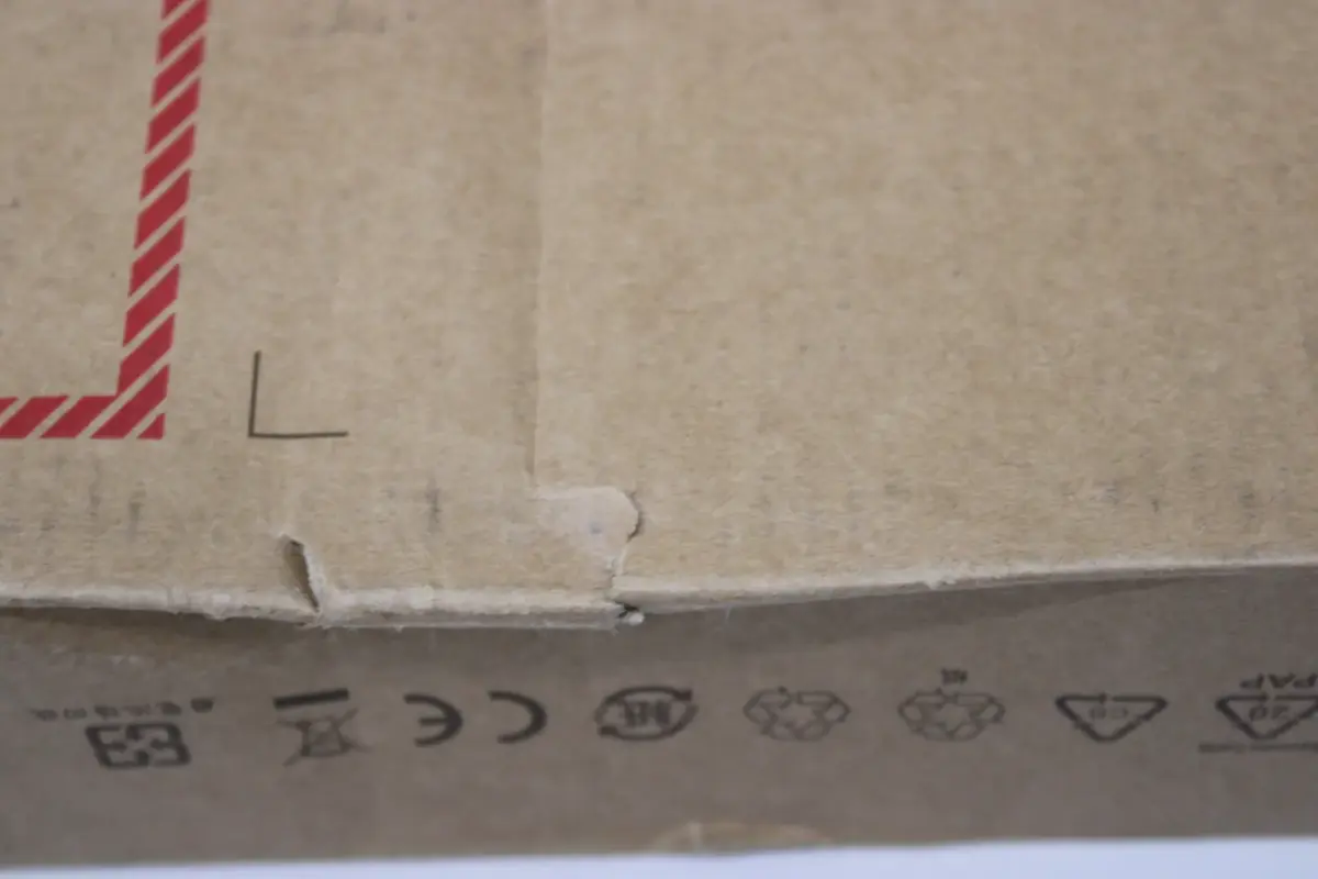 Acer TravelMate TMP216-41-TCO 16" laptop Photo 2