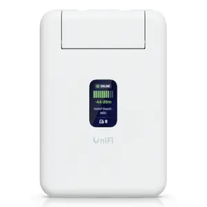 Portable wireless router UBIQUITI UTR — Dual-band Wi‑Fi 5 (2.4/5 GHz), 2x2, up to 867 Mbps, Gigabit Ethernet, OpenVPN/WireGuard, white