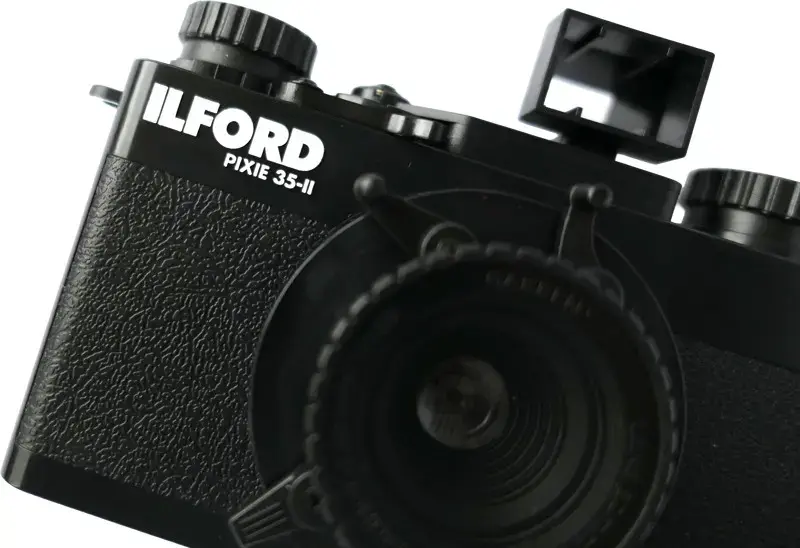 Ilford Pixie 35-II — compact 35mm film camera Photo 9