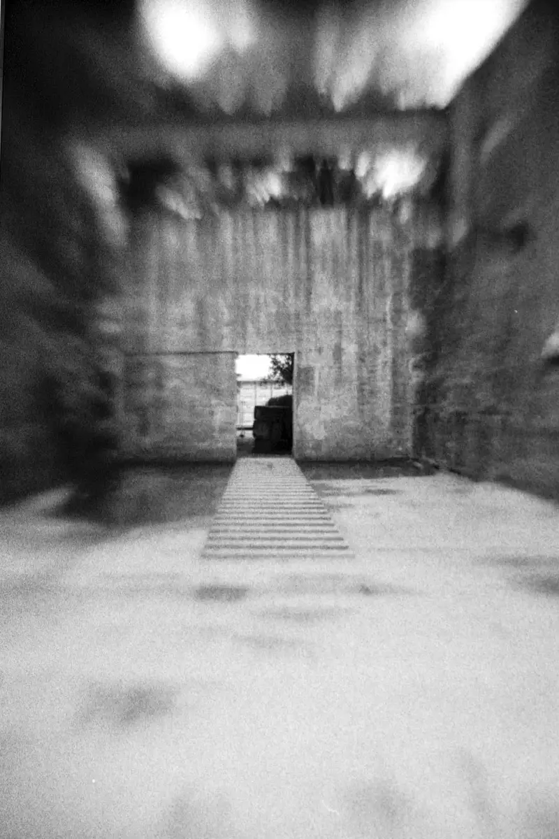 Ilford Pixie 35-II — compact 35mm film camera Photo 18