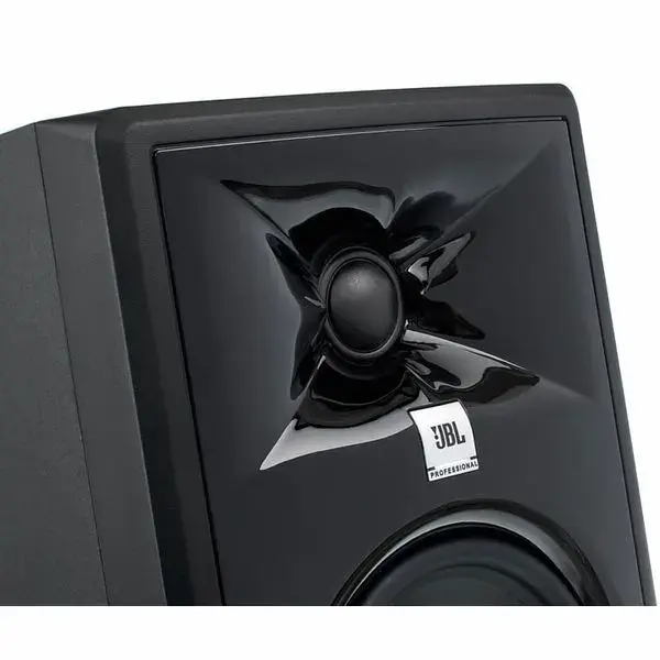 Студийный монитор JBL 305P MkII Photo 2