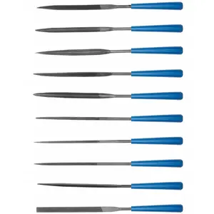 HOGERT HT3B809 skrūvgriežu komplekts, 10 gab., 3×140 mm ar izolētām rokturiem
