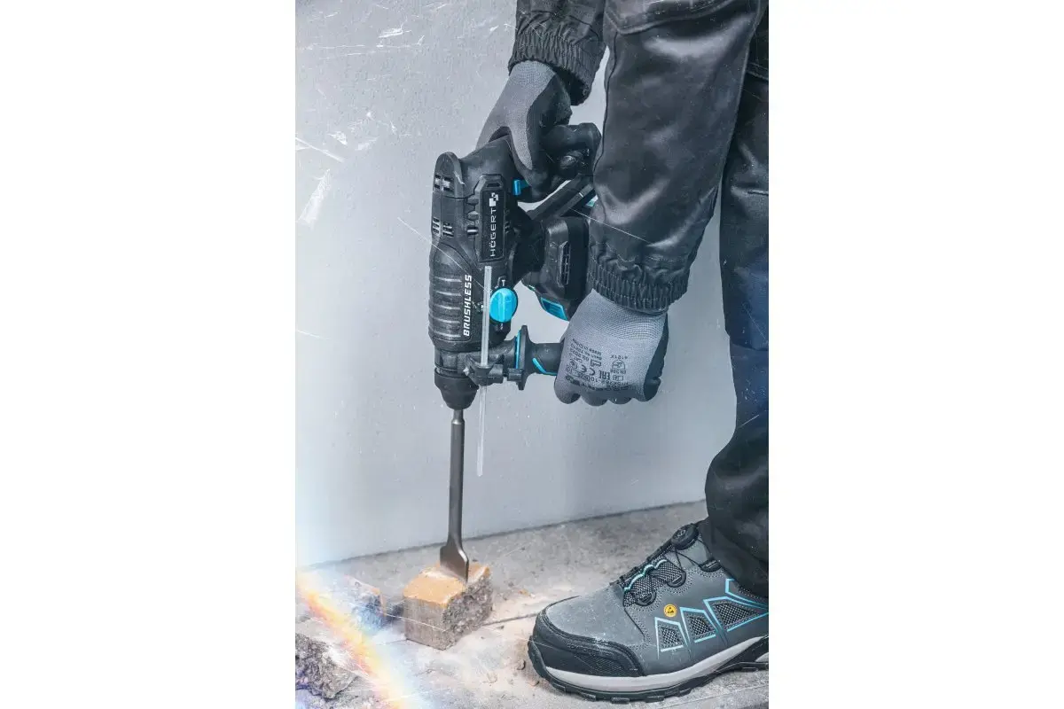 Cordless rotary hammer HOGERT HT2E228-0CH 18V SDS+ Photo 3