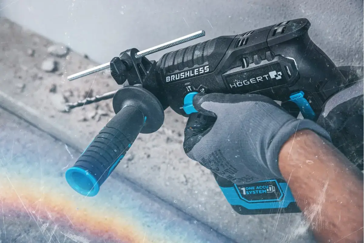 Cordless rotary hammer HOGERT HT2E228-0CH 18V SDS+ Photo 7