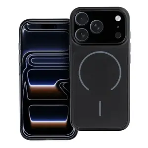 Smartphone sleeve Riff Make 17 MagCover for Apple iPhone 17 — Black