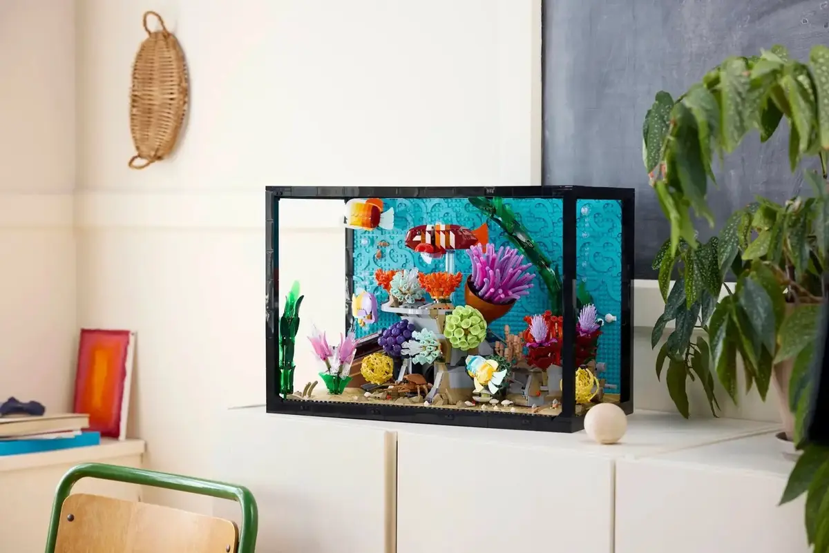 LEGO Icons 10366 Tropical Aquarium set Photo 16