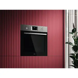 Встраиваемый электрический духовой шкаф AEG Series 5000 OU5AB20SM — 72 л, класс A+, нержавеющая сталь/чёрный, сенсор и поворотные регуляторы