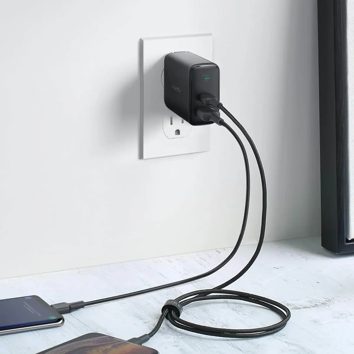 Aukey AUKEY Focus Duo Universal сетевое зарядное Photo 2