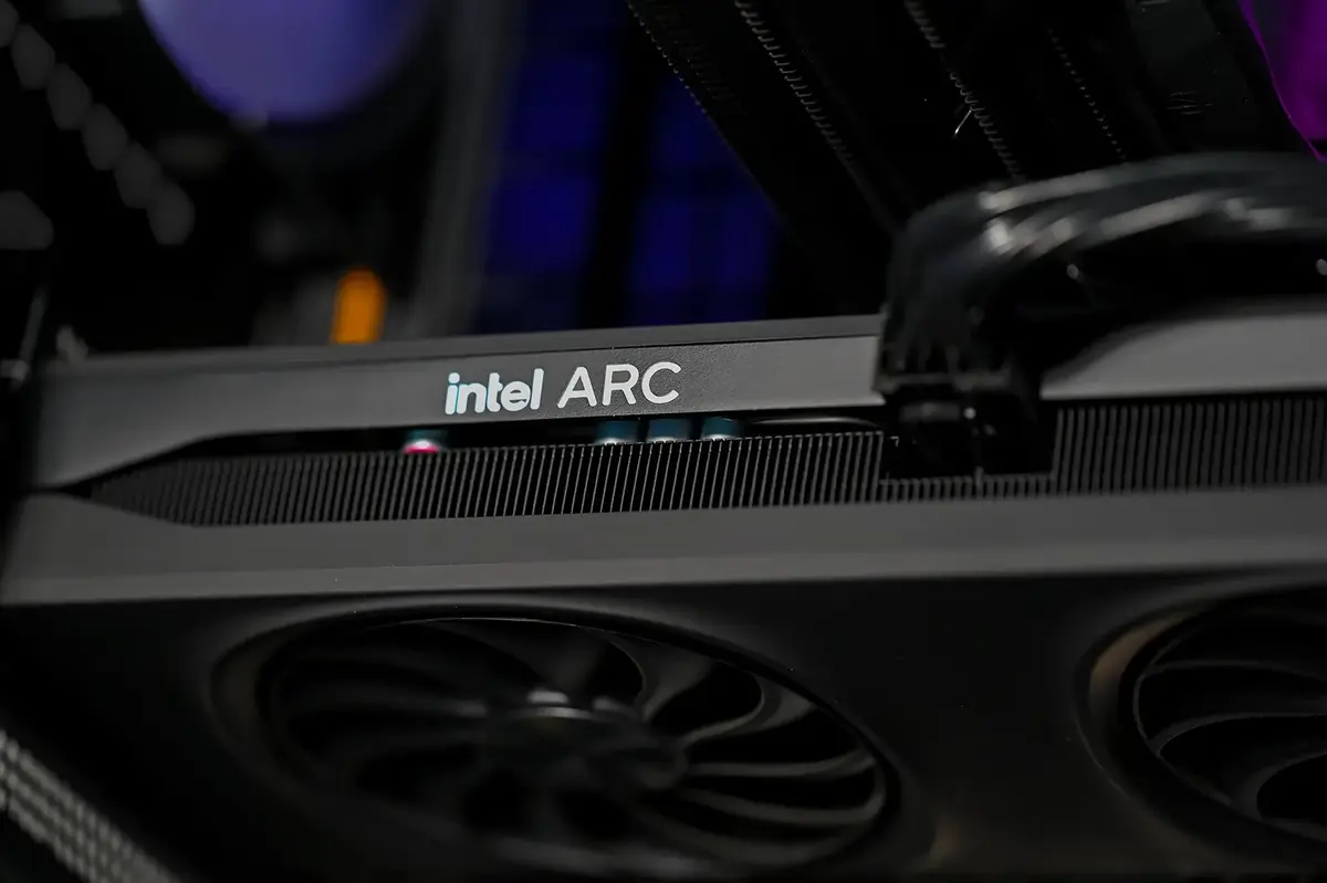 Actina dators i5-14400F — 32 GB DDR5, 1 TB SSD, Arc B580 Photo 9