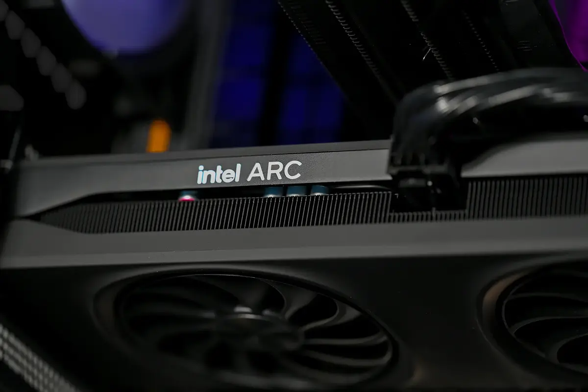 Actina dators i5-12600K, 32 GB DDR5, 1 TB SSD Photo 18