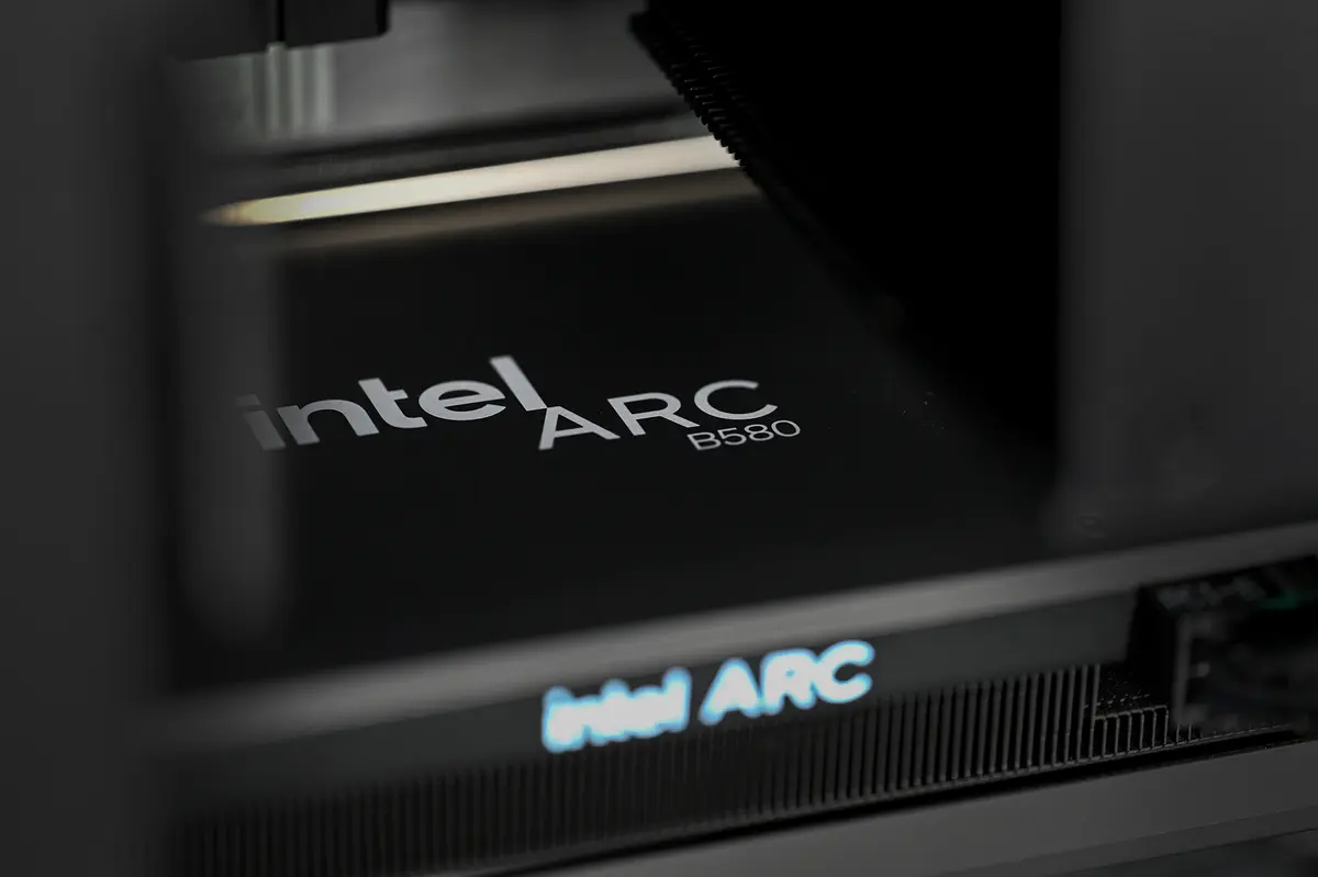 Actina dators AMD Ryzen 5 7500F Midi Tower Photo 11