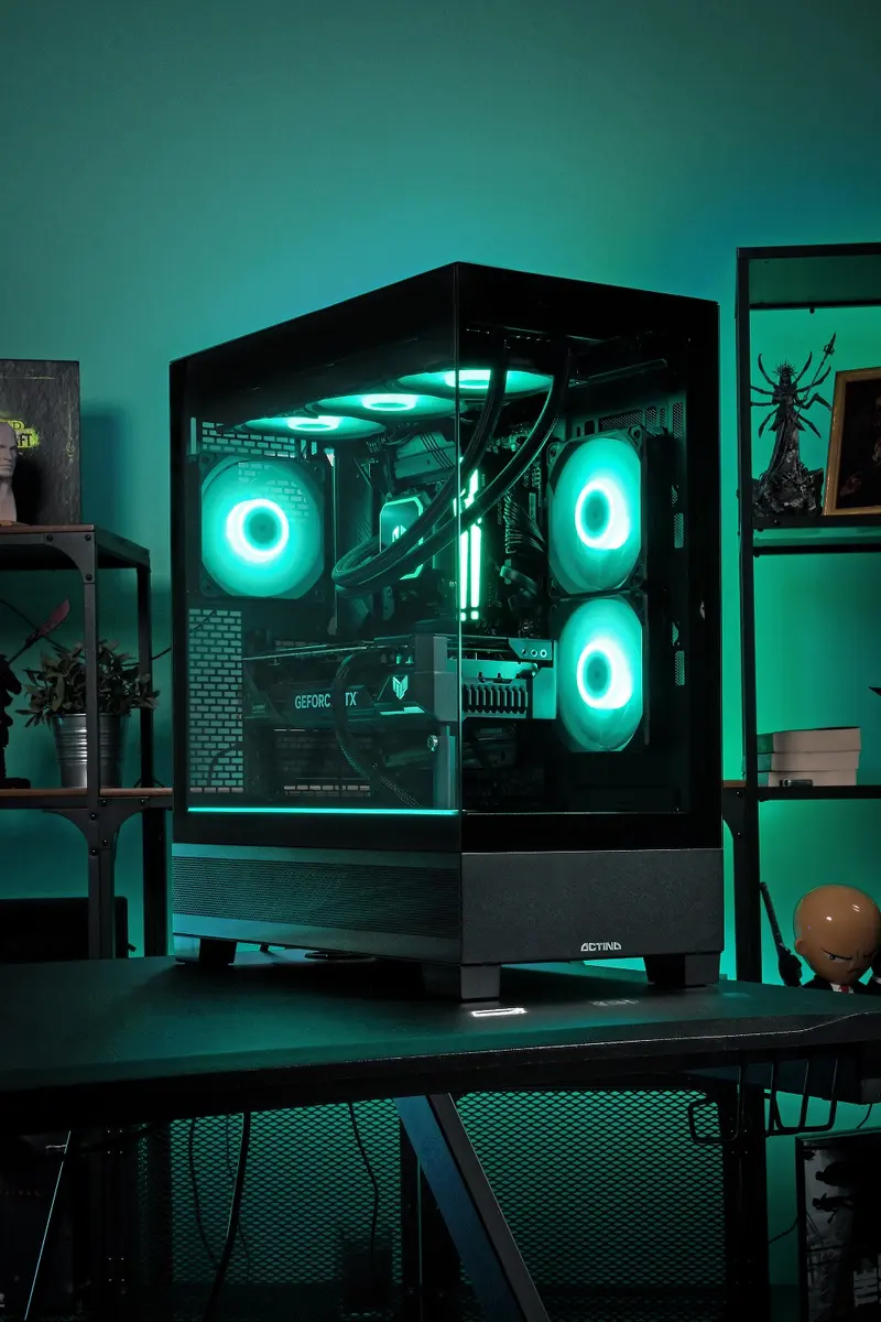 Actina dators AMD Ryzen 7 7800X3D RTX 5070 Black Photo 16