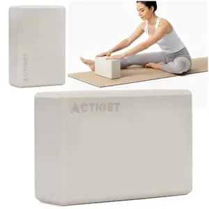 Yoga block Springos ACT0061 — EVA foam, 23×7.5×15 cm, 128 g, rounded edges, light beige