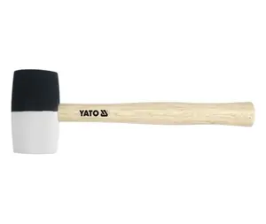 Malkas āmurs YATO YT-4601 — gumijas galva, koka rokturis, 340 g