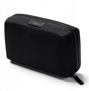 Accessory organizer Bellroy Tech Kit – compact mobile accessories pouch (black)