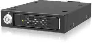 Docking adapter icy dock MB601V5K-B — 1x 2.5" U.2/U.3 NVMe to PCIe 5.0 MCIO SFF-TA