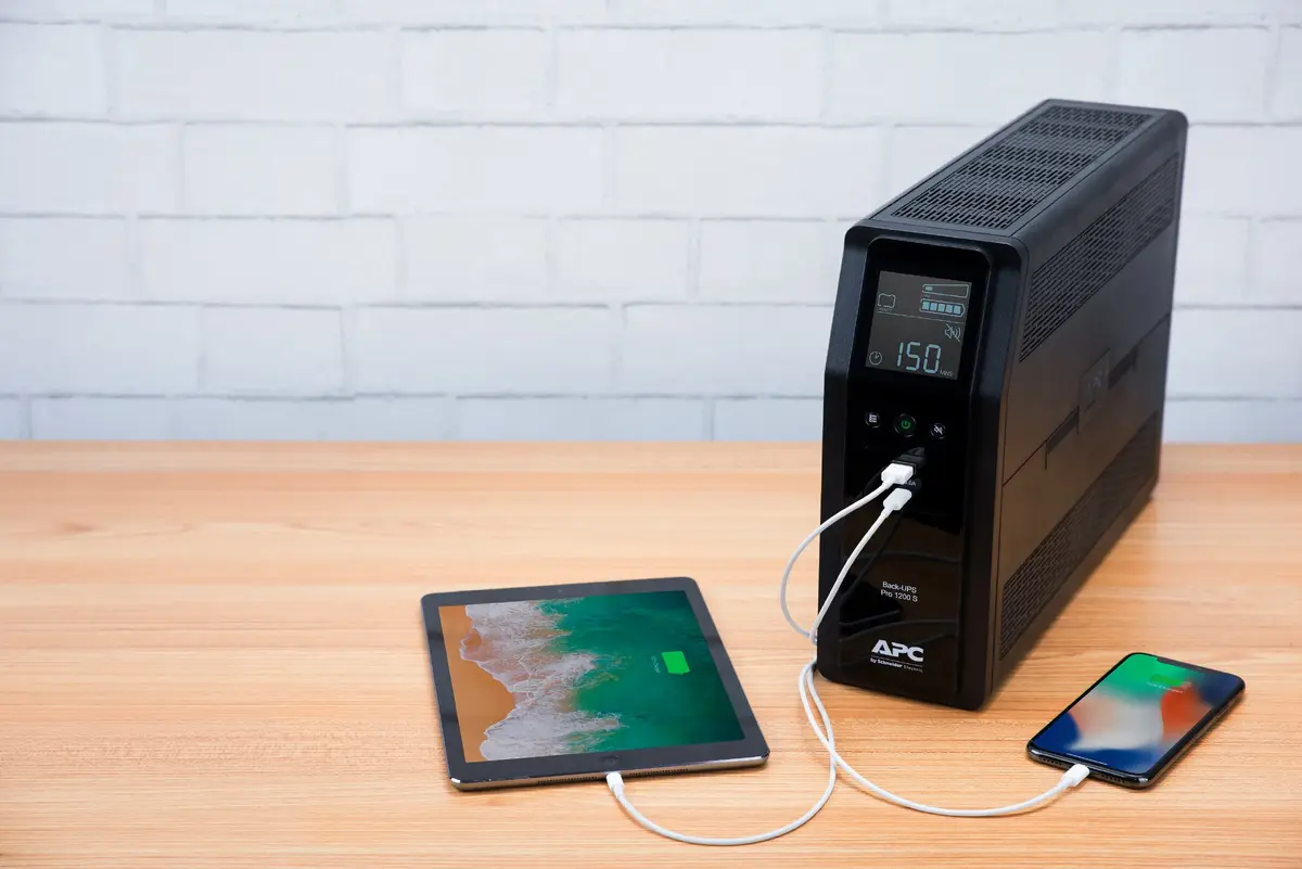 ИБП Schneider Electric Back-UPS Pro BR1200SI Photo 10