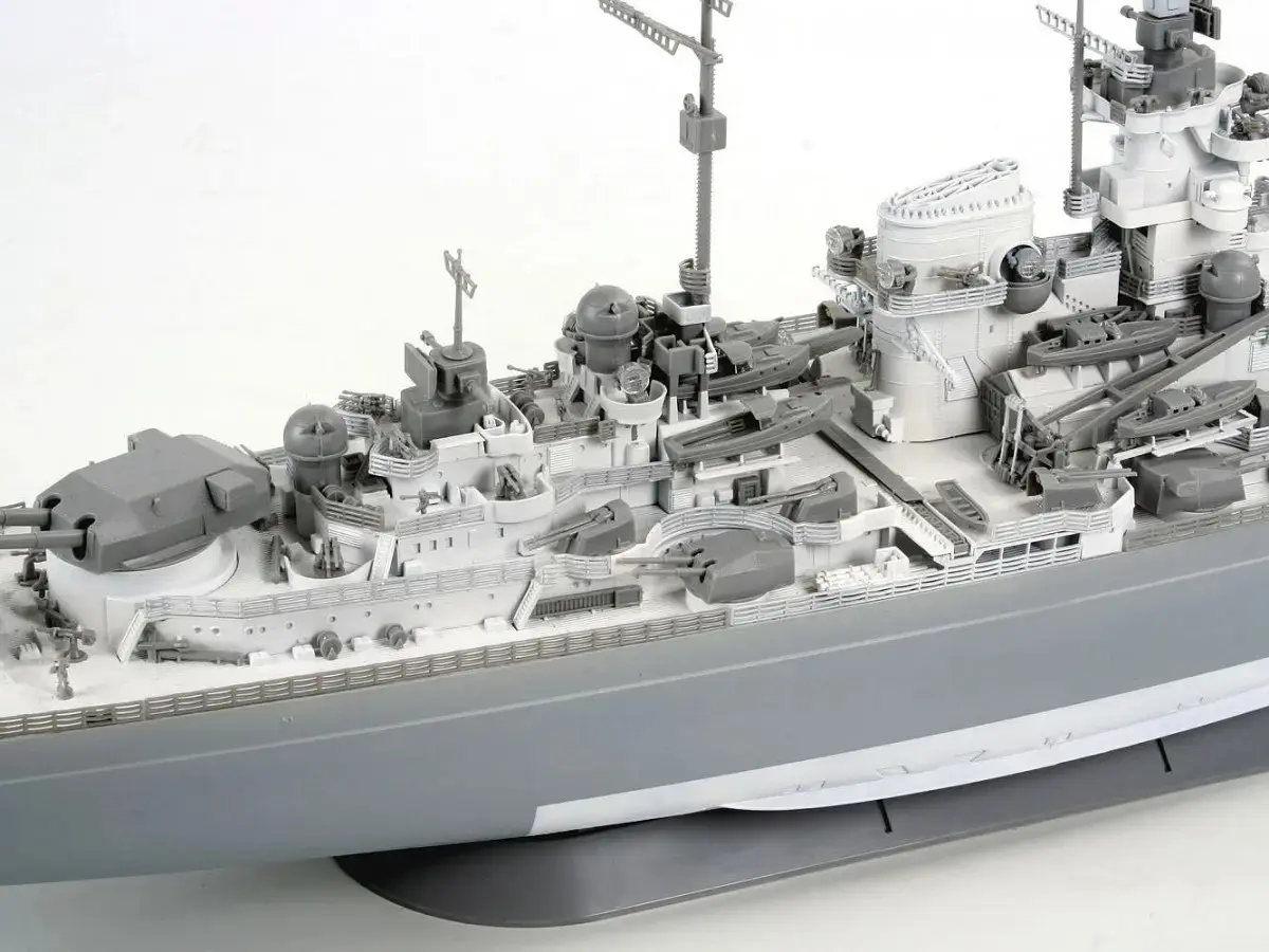 REVELL модель корабля Tirpitz 1:350 Photo 9
