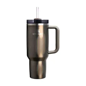 Insulated Thermos Mug STANLEY The Quencher H2.0 Fluted Tumbler 1.18L glossy dark gray with straw
