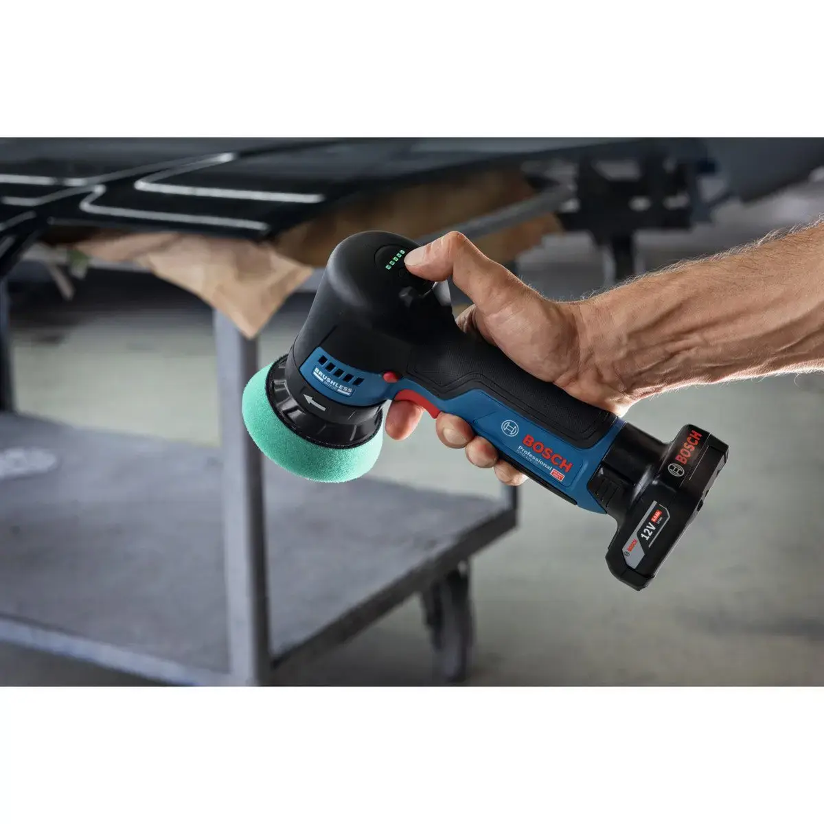 Bosch GPO 12V-77 Professional аккумуляторная полировальная машина Photo 6