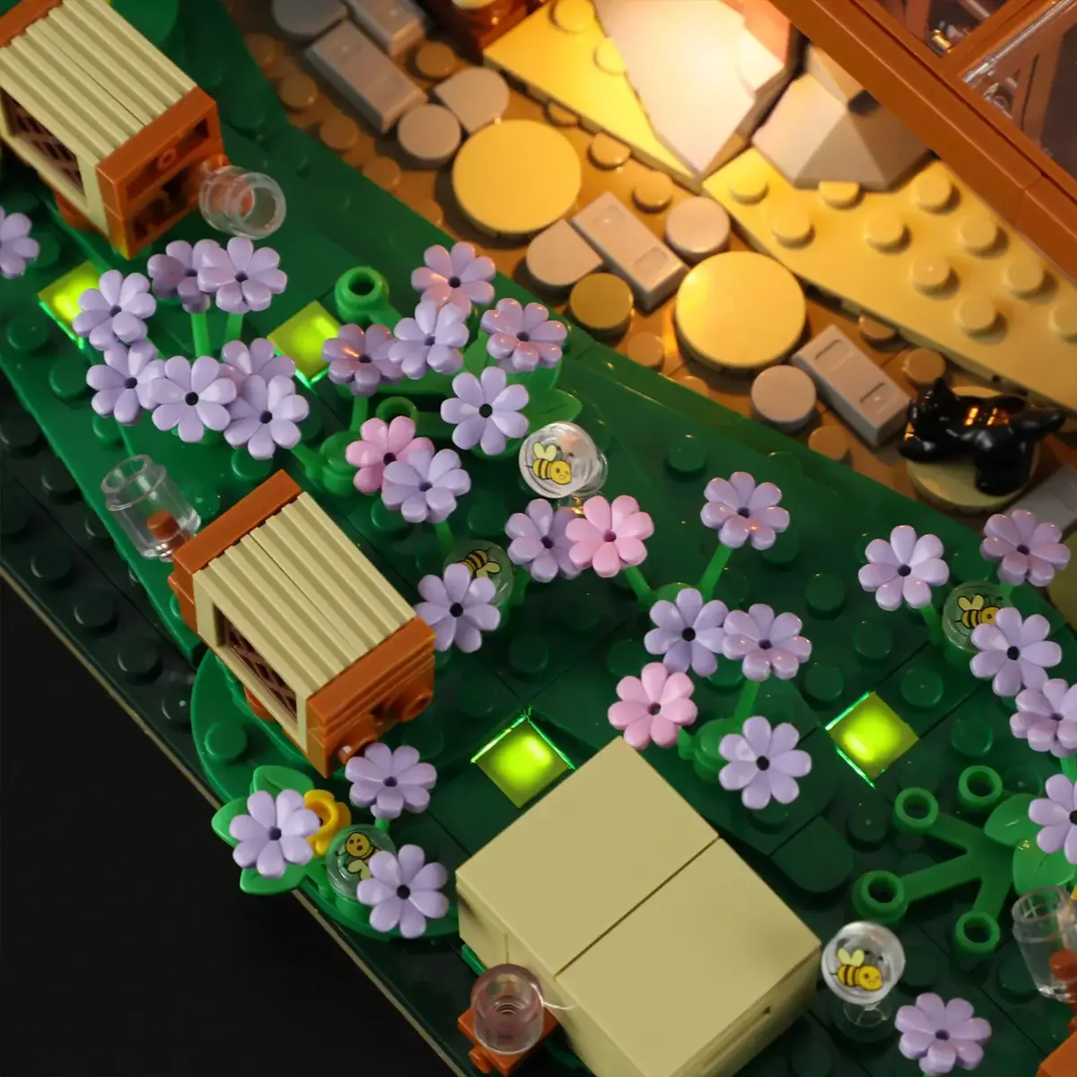 Конструктор Lumibricks Bee Farm F9062 Photo 4