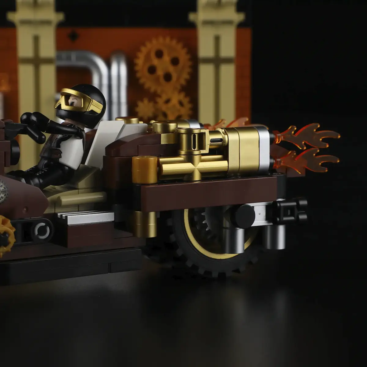 Конструктор LIM Lumibricks Steampunk Motorcycle Chase F9067 Photo 6