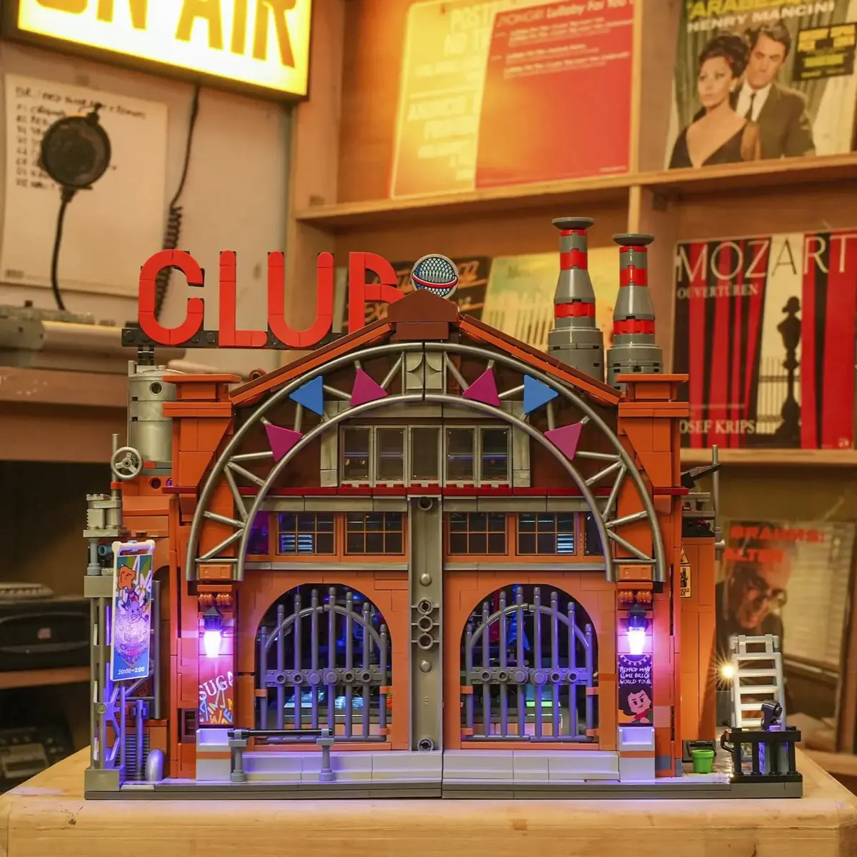 Конструктор Lumibricks Factory House of Music F9068 Photo 5
