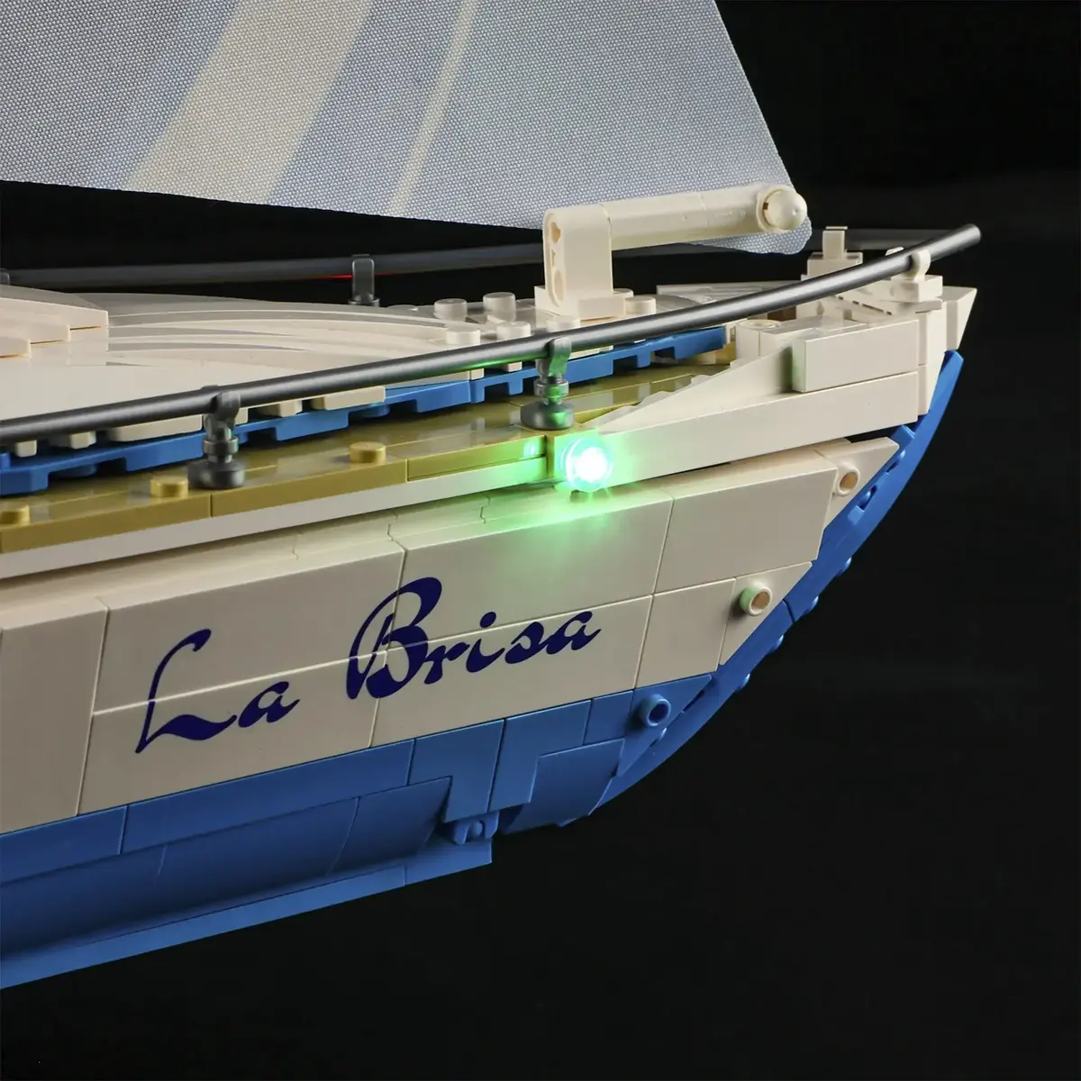 Lumibricks The Sailboat: La Brise construction toy Photo 5