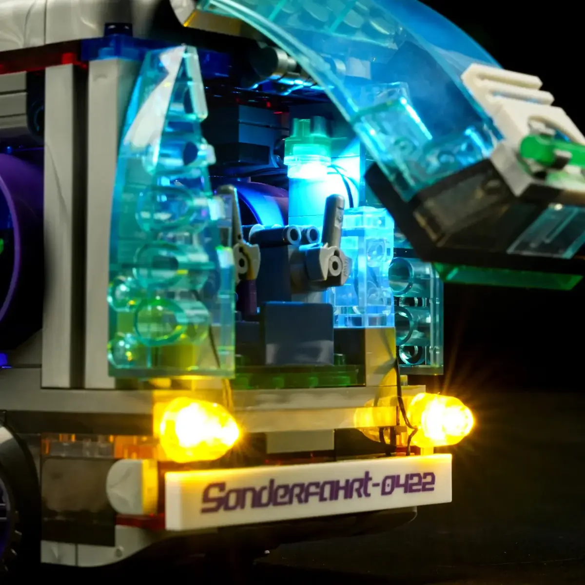 Lumibricks Cyberpunk Neoncity Future Bus F9060 Photo 6