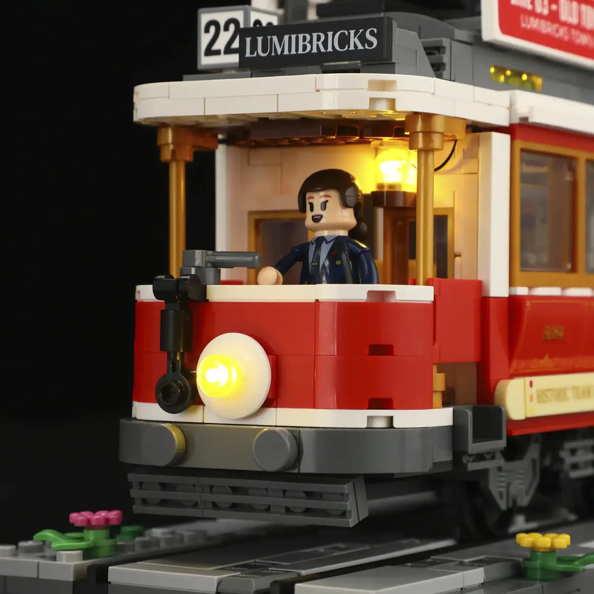 Lumibricks Historic Tram and Train Station L9084 Photo 5