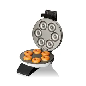 Donut maker CLOER 6121 — 6-donut capacity, 520 W, black/white