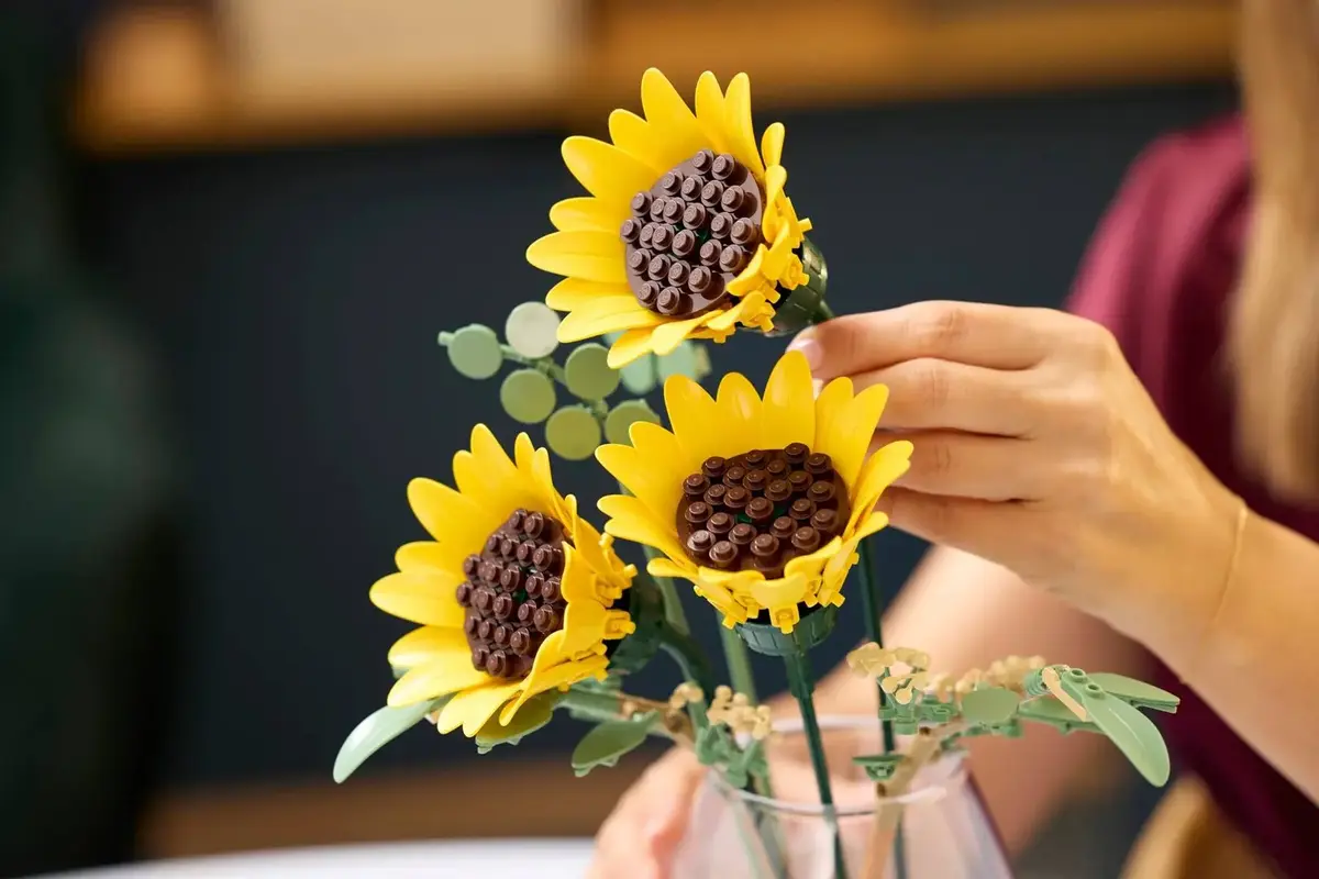 LEGO Botanicals 11502 Bouquet of Sunflowers Photo 7