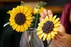 LEGO Botanicals 11502 Bouquet of Sunflowers Photo 9