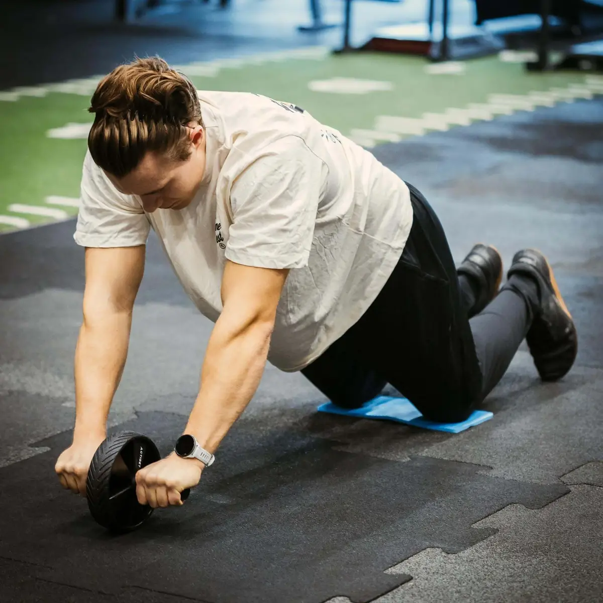 Exercise wheel Springos ACT0110 — ab roller with mat Photo 4